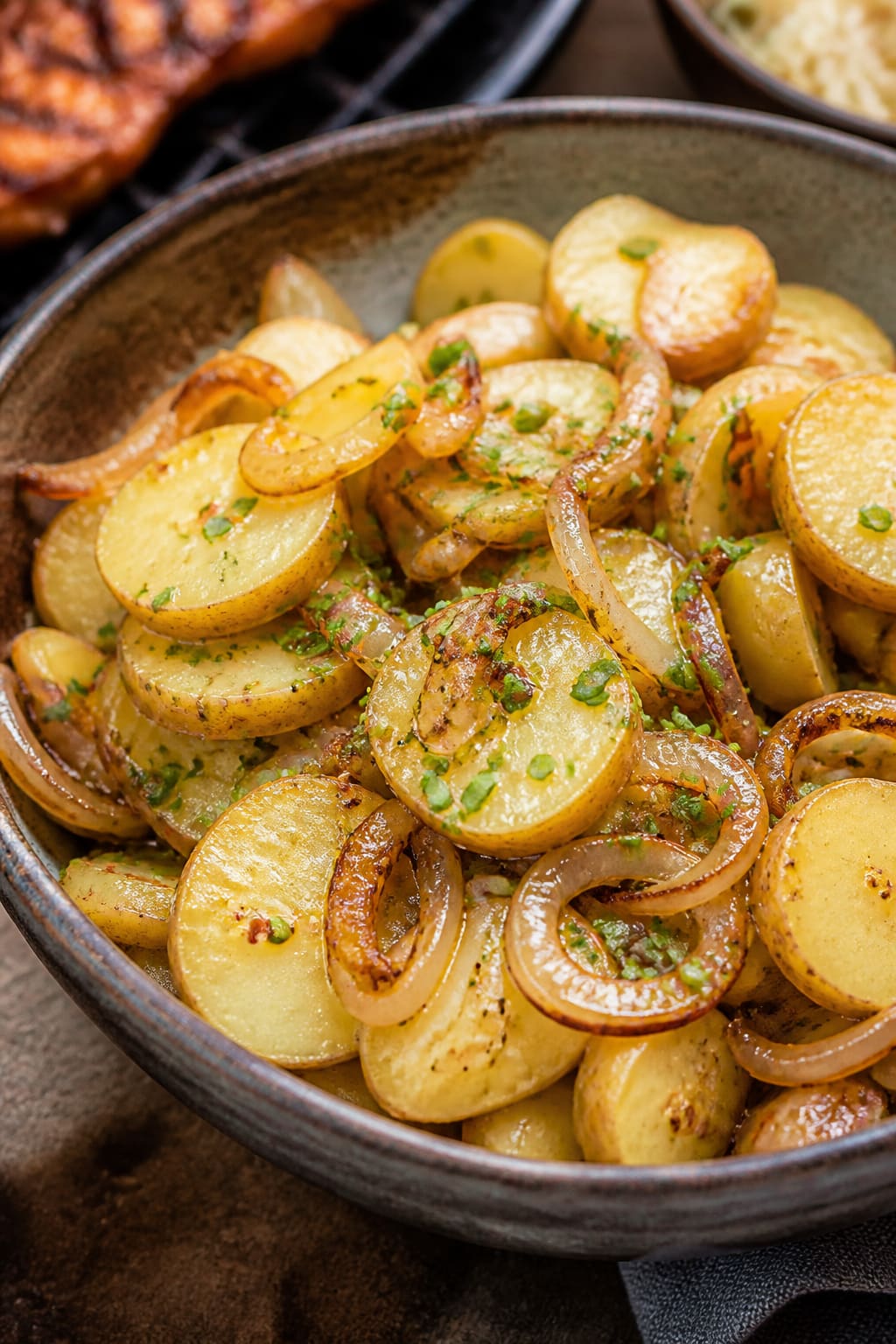 Warmer Kartoffelsalat vom Rost