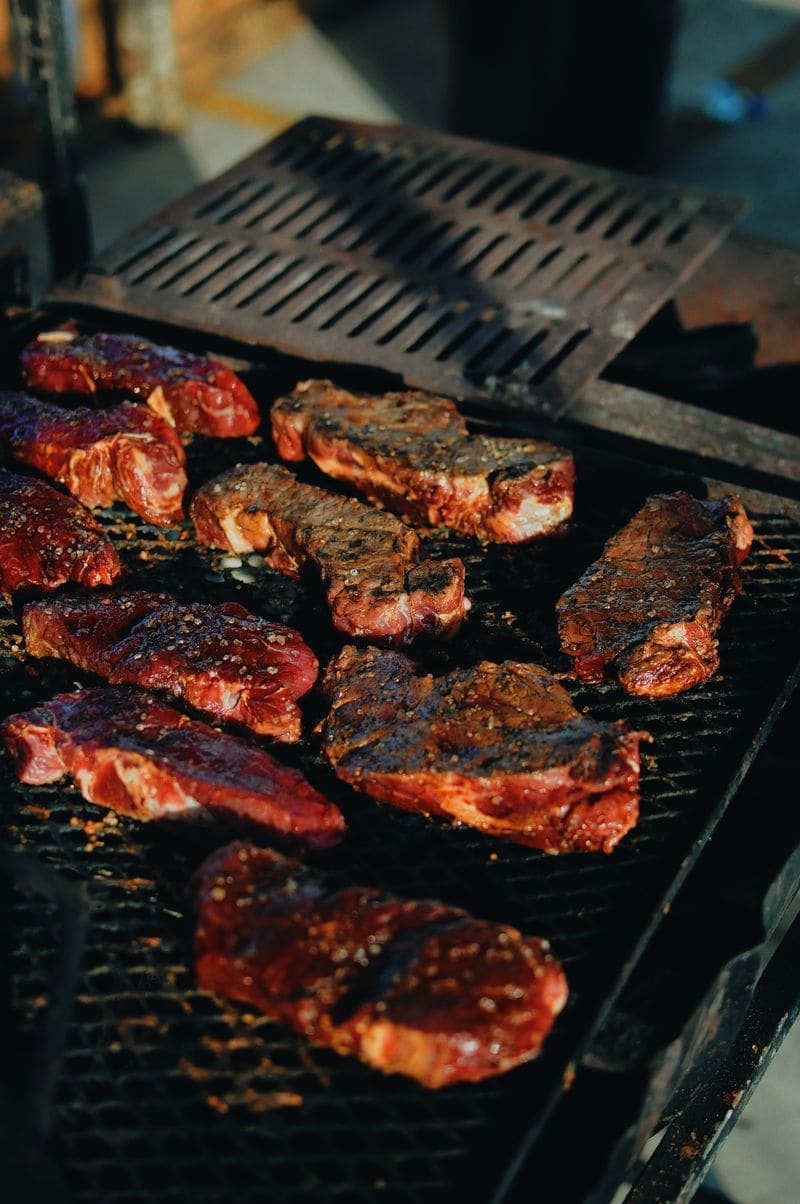 Ribeye mit Kräuterbutter